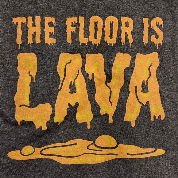 💥SALE💥 Graphic Tee Floor is Lava XL - Picture 1 of 3